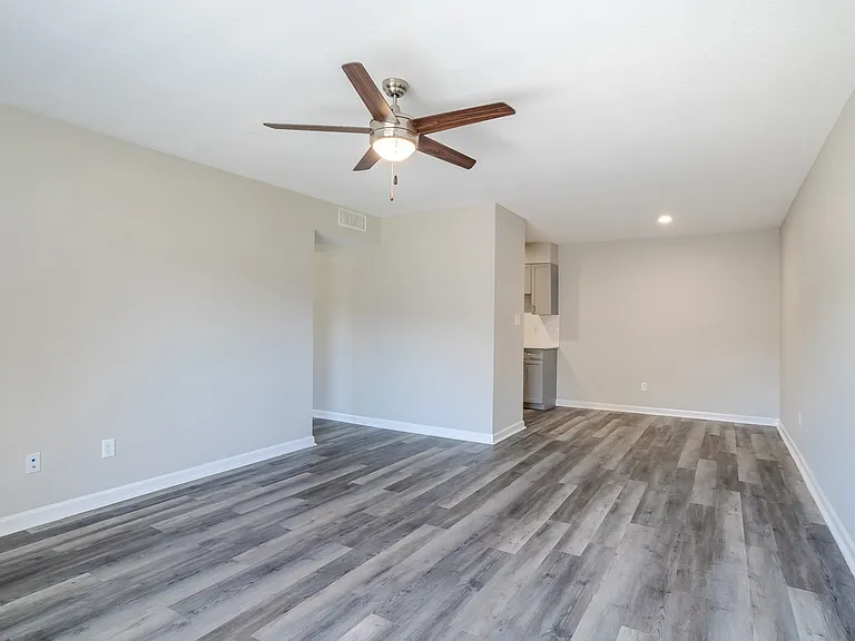 Villages at Parktown Apartment Homes — Photo 15