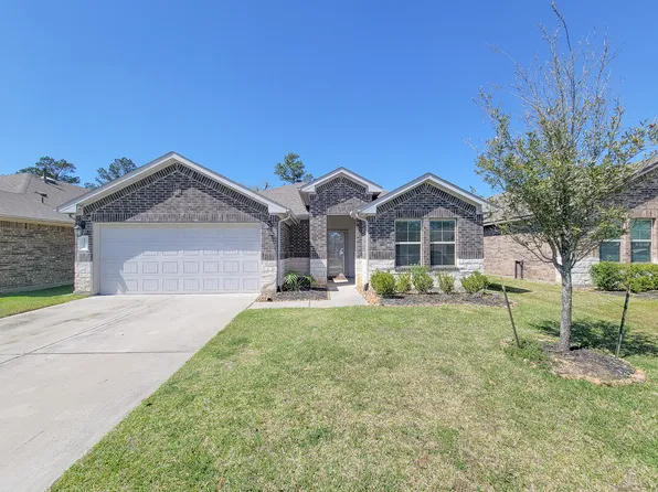 2326 Strong Horse Dr, Conroe, TX 77301