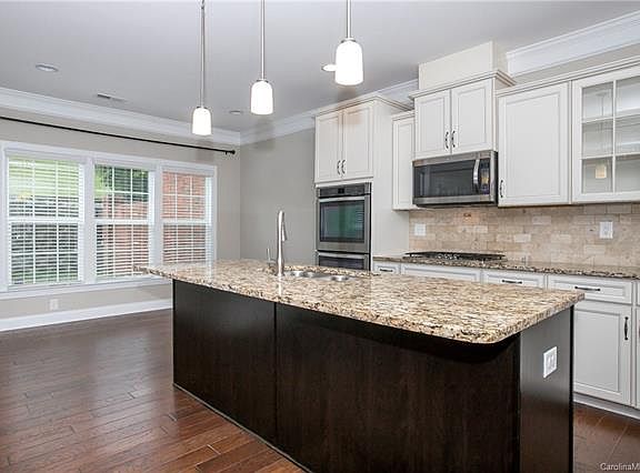 3rd image of 5121 Pansley Dr #Res