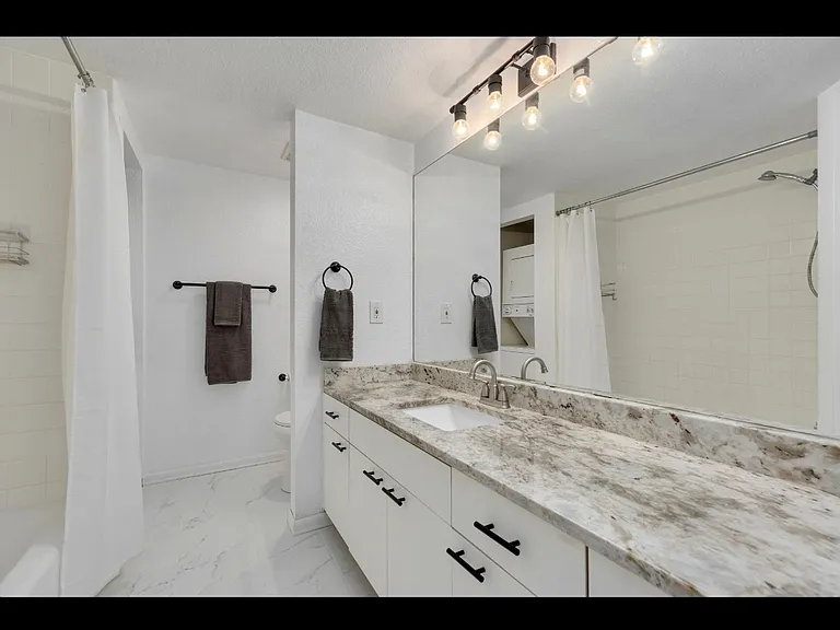 2 Acoma St #11 — Photo 8
