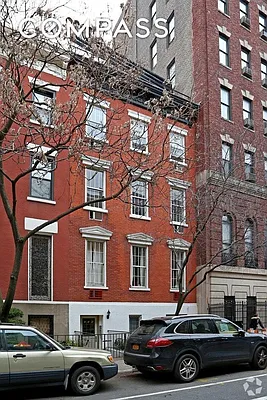 Rented by Compass | media 28