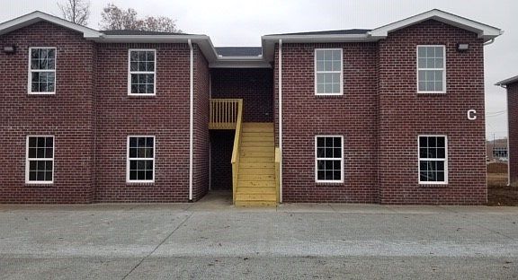 5th image of 309 W Shannon Ln #1