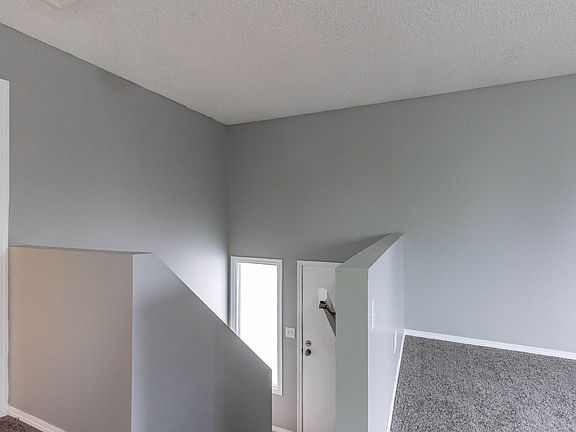 2nd image of 102 Oak Ave #102B