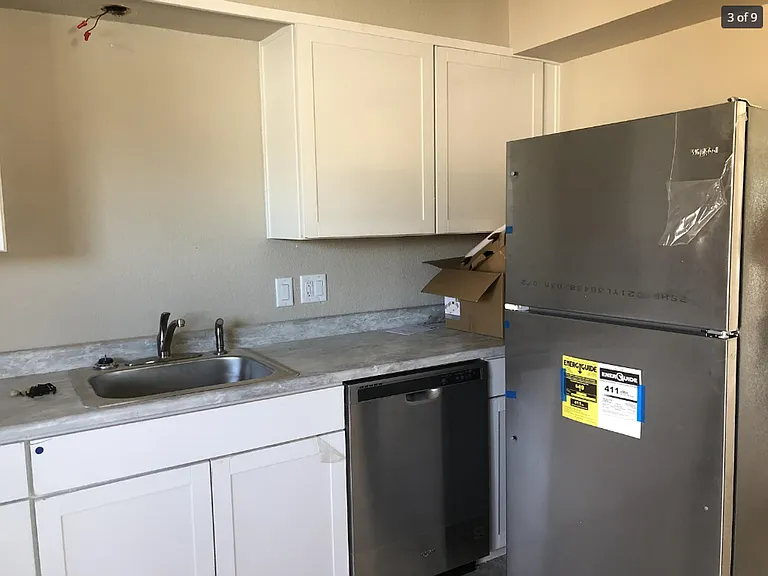 113-115 W Milton St #117 — Photo 4
