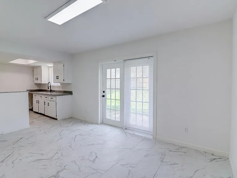 7206 Yellow Pine Dr — Photo 12