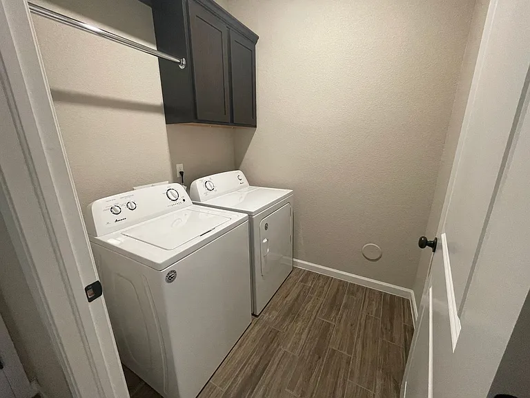 6528 Hoop St — Photo 1