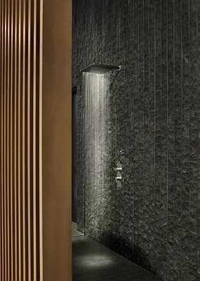 Sold by Compass | media 26