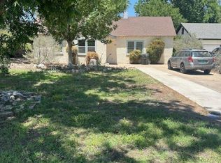 614 Lakeside Dr, Carlsbad, NM 88220