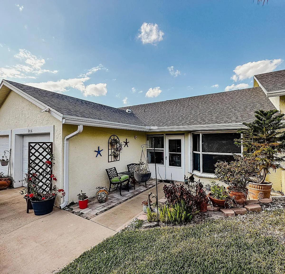 11036 SE Sea Pines Cir — Photo 1