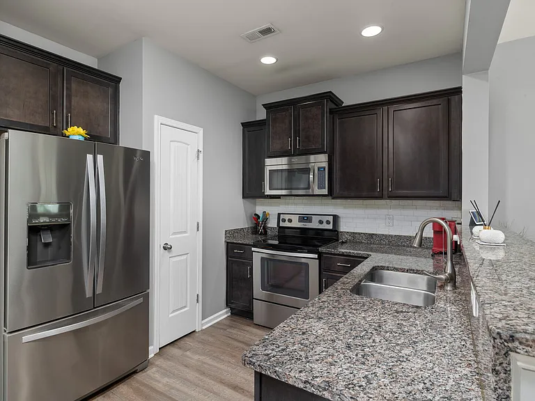 Virginia Colony Dr — Photo 3