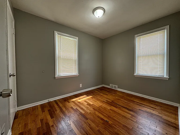3521 Brown St — Photo 7