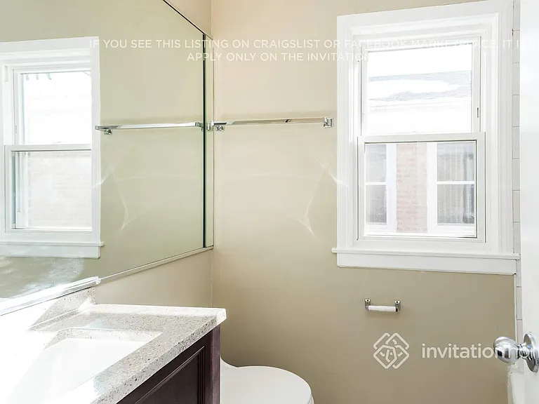 2526 Maple St — Photo 15