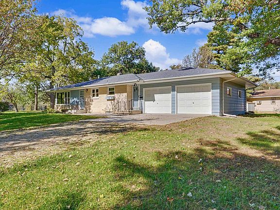 2nd image of 19 Shady Ln