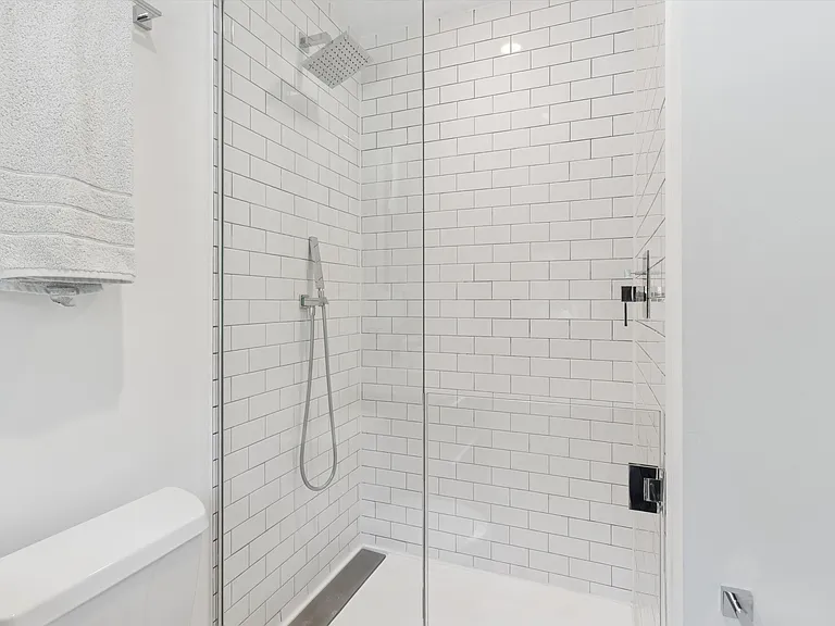 9 Lauras Ln — Photo 26