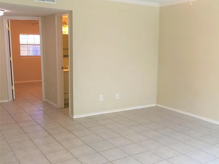 4117 Keeler Ct #4 — Photo 9
