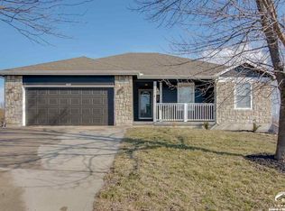 3422 Tillerman Dr, Lawrence, KS 66049