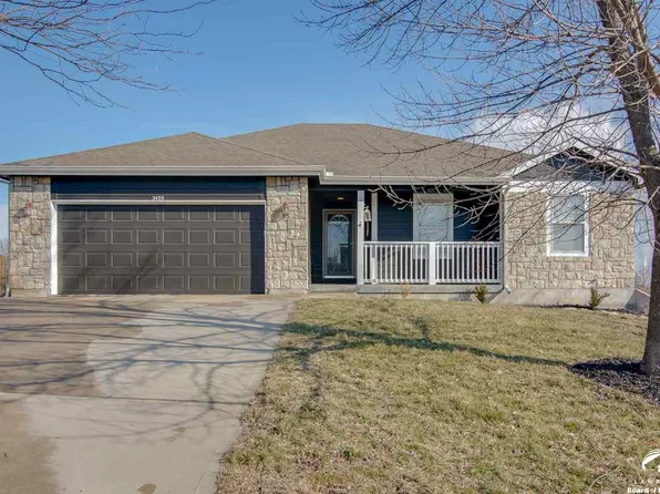 3422 Tillerman Dr, Lawrence, KS 66049