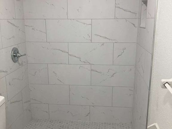 5th image of 14003 N 15th St APT 101