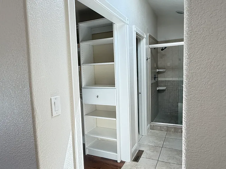 6815 Hampton Dr — Photo 28