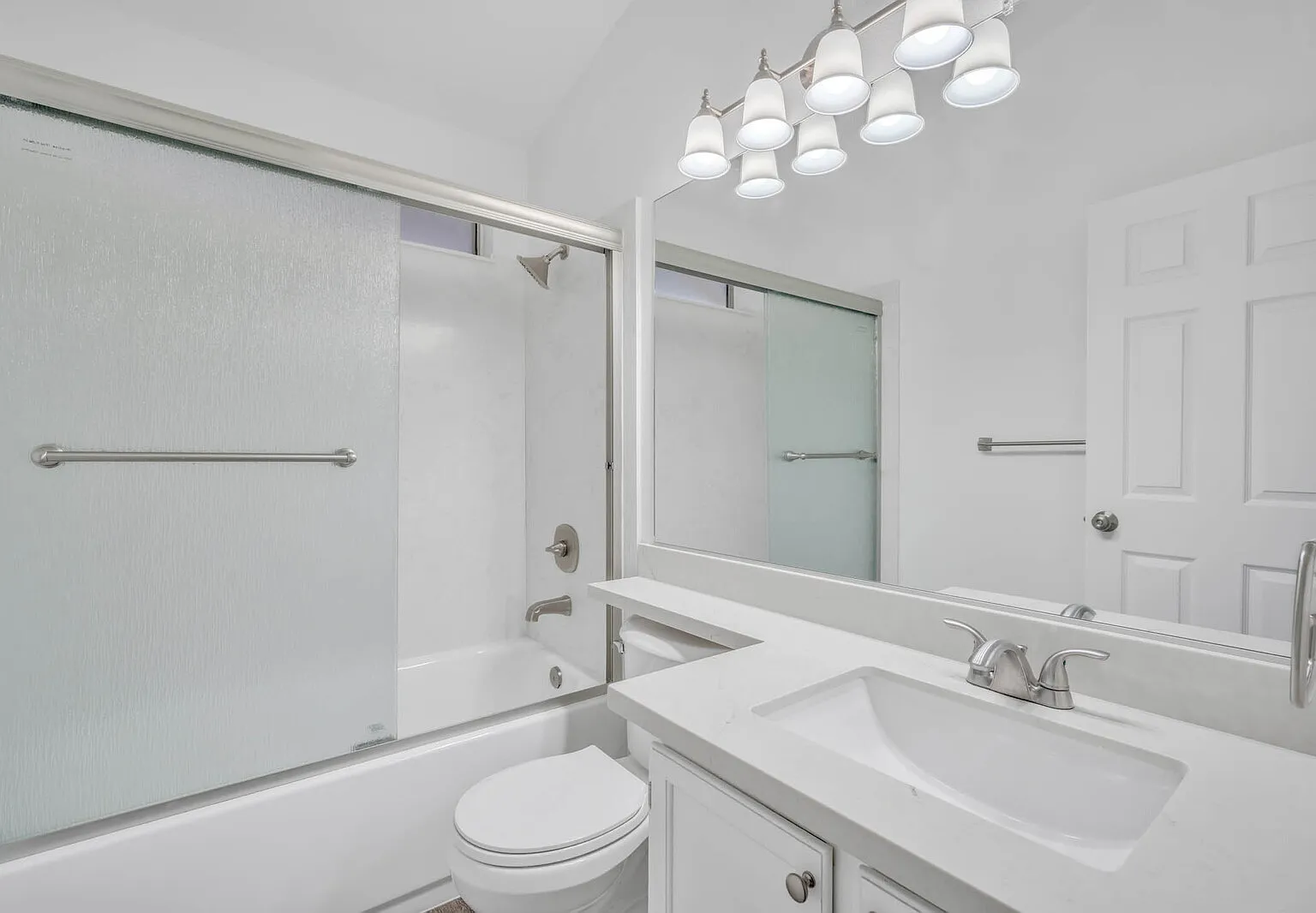 3 bed, 1580 sqft, $2,900 — Photo 3