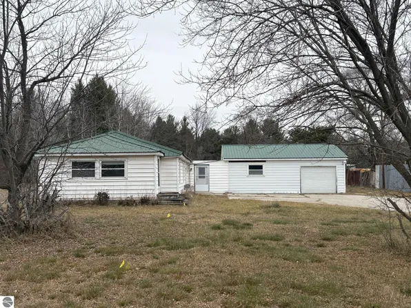 7315 E Pickard Rd, Mount Pleasant, MI 48858