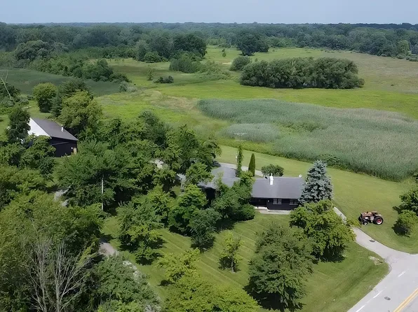 3345 Beach Rd, Port Huron, MI 48060