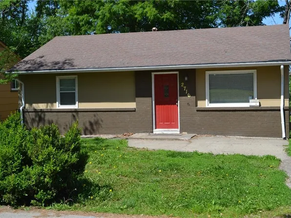 2716 N Walrond Ave, Kansas City, MO 64117