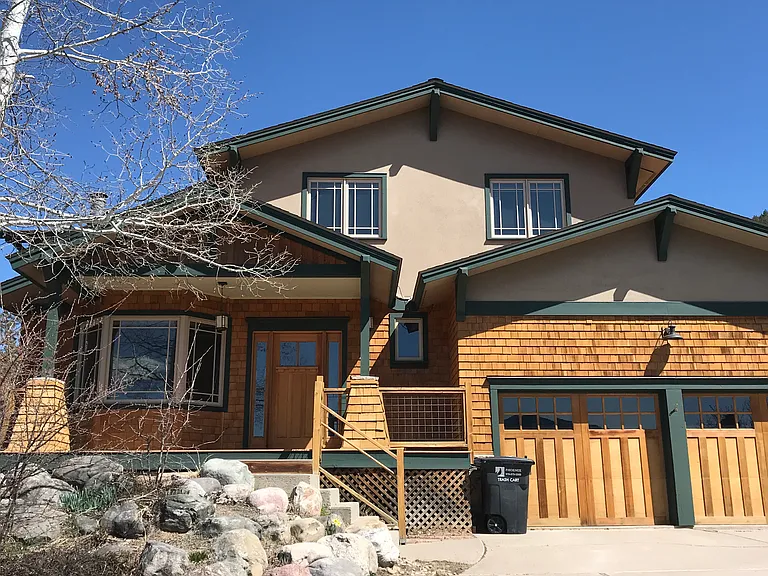 301 Timberline Dr — Photo 1