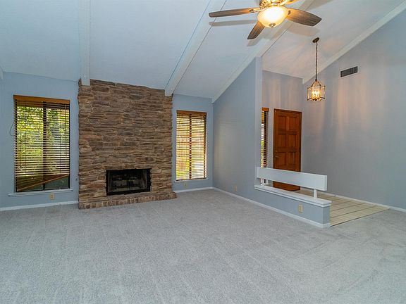 3rd image of 6300 N Palm Ave Unit 106