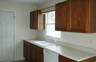 4th image of 22790 Falcon Ct