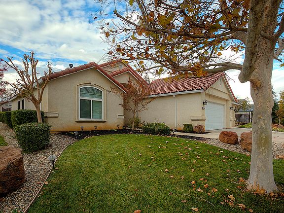 3rd image of 1014 Park Terrace Dr