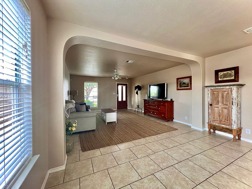 1st image of 317 Ibis Falls Dr