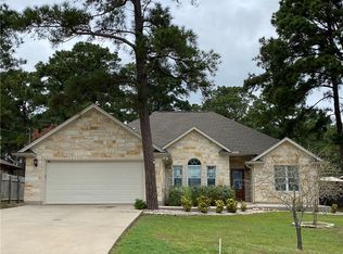 106 Lei Ct, Bastrop, TX 78602