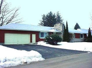 1 Cedar Ln, Plattsburgh, NY 12901