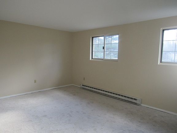 5th image of 97 Oakridge Drive #97