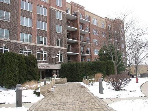 1st image of 5055 W Madison St #201