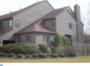 26 Matthew Dr, Ewing, NJ 08628