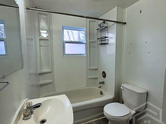 5th image of 11464 Plank Rd #2