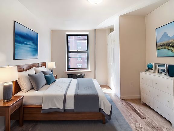 4th image of 505 E 6th St APT 3F