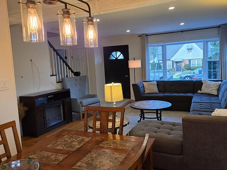 5000 N Normandy Ave — Photo 9