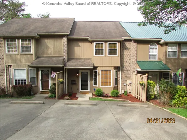 504 Silver Oaks Dr, Nitro, WV 25143