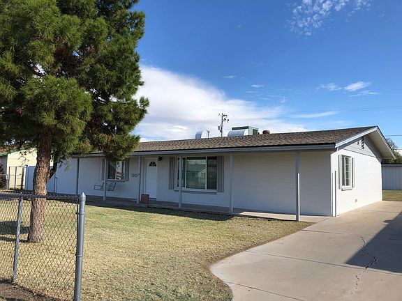 2nd image of 1204 N Park Ave