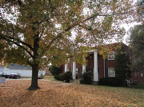 425 E. Grand & 933 S. Roanoke - Affordable, Convenient Off-Campus Housing!!, 933 S Roanoke Ave #Ivy-2, Springfield, MO 65806