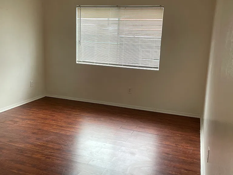 6415 Garvanza Ave — Photo 2