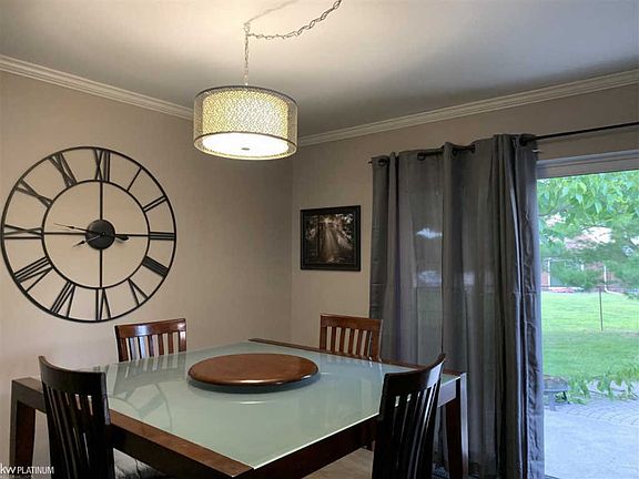 5th image of 16387 Wysong Dr