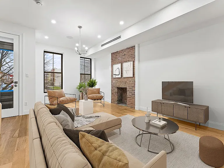 1061 Herkimer St #2 — Photo 4