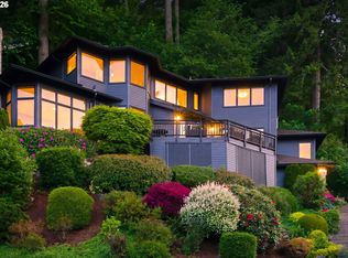 1520 Eastview Ct, Lake Oswego, OR 97034