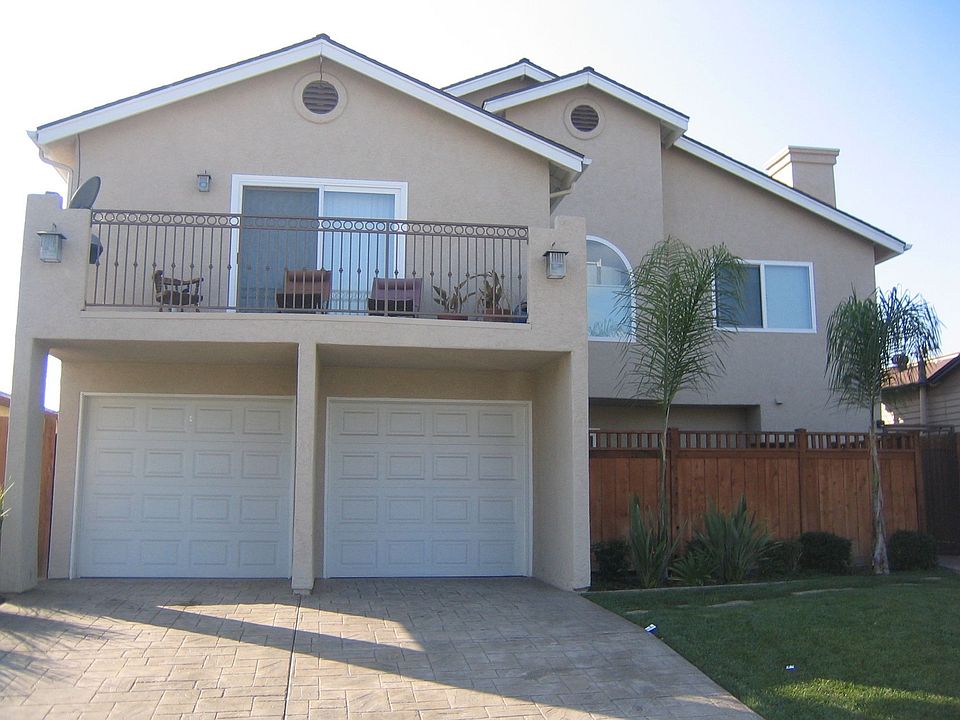1st image of 3564 43rd St Unit 4