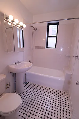 Rented by A&E Real Estate Management | media 6