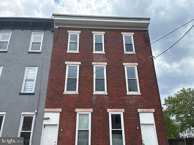 1st image of 1916 Ingersoll St